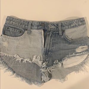 Carmar Jean Shorts Size 24